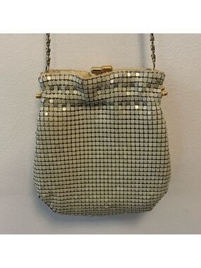 Vintage Heys Canada purse enamel metal mesh evening clutch cream gold hardware